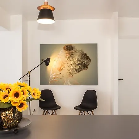 L By Mrg Apartament *